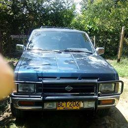 Nissan Pathfinder • 1993 • 160,000 km
