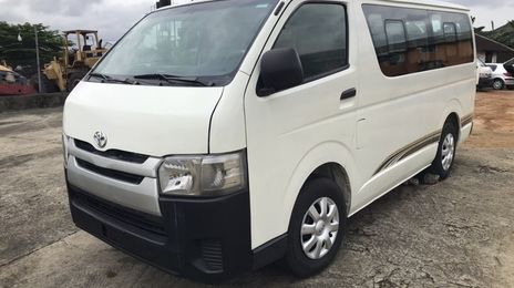 Toyota Hiace • 2013 • 34 km