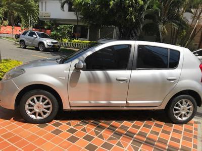 Renault Sandero • 2014 • 67,260 km