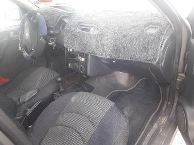 Volkswagen Gol • 2003 • 187,586 km