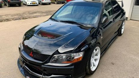 Mitsubishi Lancer Evolution • 2006 • 123,000 km