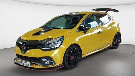Renault Clio • 2018 • 93,967 km