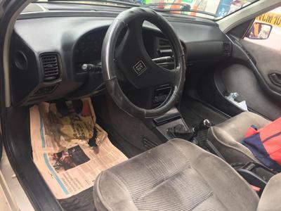 Peugeot 405 • 1995 • 190,000 km