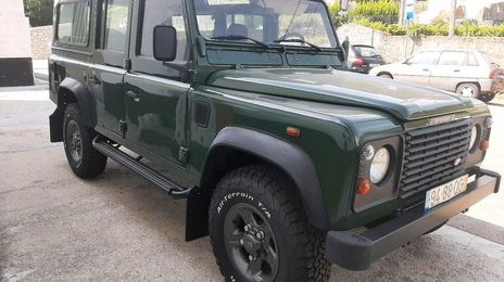 Land Rover Defender • 2000 • 299,999 km