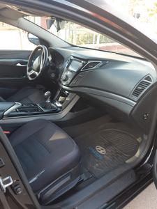 Hyundai i40 • 2013 • 183,000 km