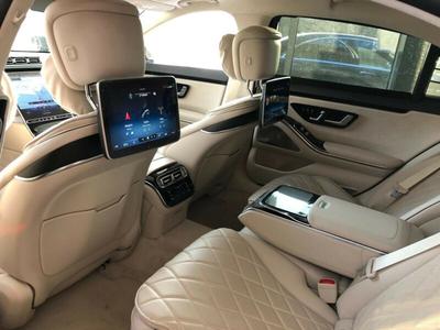 Mercedes-Benz S • 2021 • 10 km