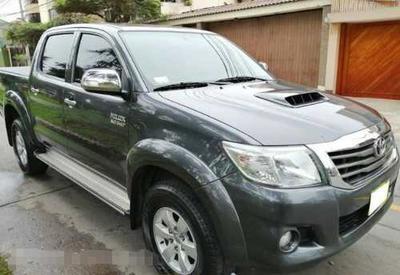 Toyota Hilux • 2015 • 65,000 km