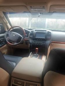 Toyota 4 Runner Limited • 2013 • 165,950 km