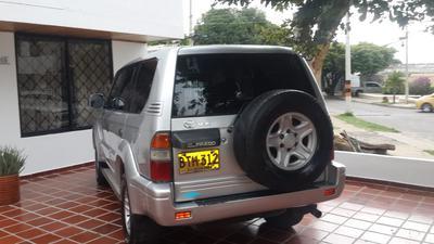 Toyota Land Cruiser • 2006 • 380,000 km
