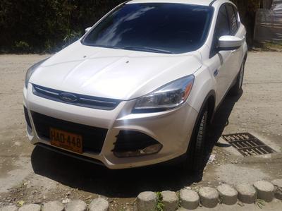Ford Escape • 2014 • 42 km