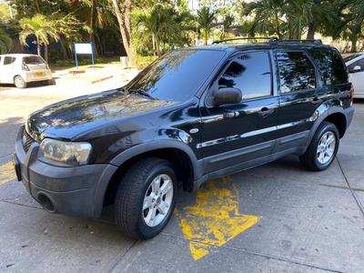 Ford Escape • 2007 • 102,000 km