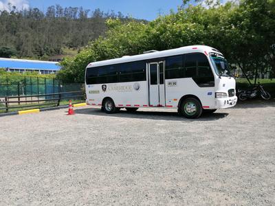 Hyundai H1 Bus • 2009 • 170,000 km
