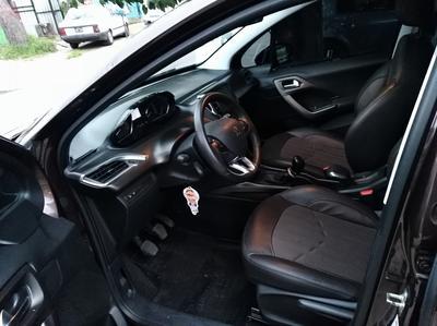 Peugeot 2008 • 2016 • 30,000 km