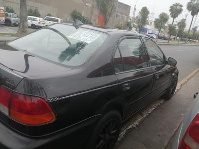 Honda Civic • 1998 • 222,000 km