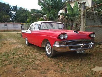 Ford 350 • 1958 • 500 km