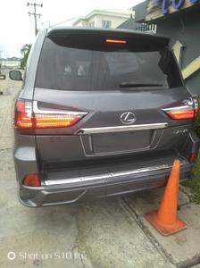 Lexus LX • 2020 • 30,000 km