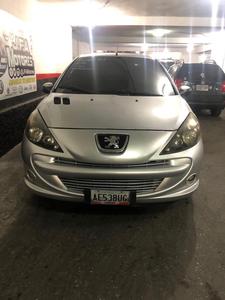 Peugeot 207 • 2011 • 187,000 km
