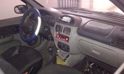 Renault Clio • 2003 • 144,400 km