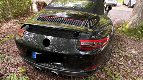 Porsche 911 Carrera Cabrio • 2017 • 82,000 km