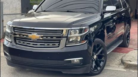Chevrolet Suburban • 2017 • 110,000 km