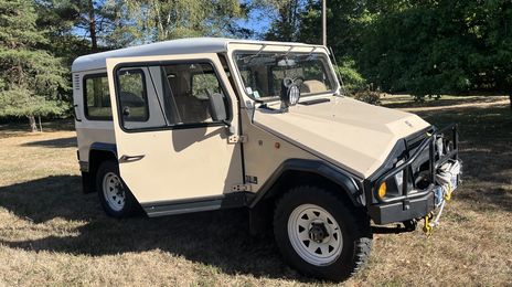 Hummer H1 • 1987 • 88,000 km
