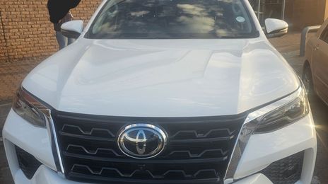 Toyota Fortuner • 2022 • 104,000 km