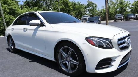 Mercedes-Benz 230 - 300 CE Coupé • 2021 • 20,700 km
