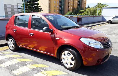 Renault Sandero • 2012 • 70,000 km