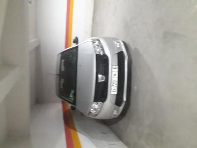 Dacia Logan • 2013 • 81,000 km