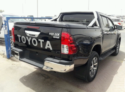 Toyota Hilux • 2017 • 185,000 km