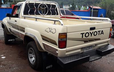 Toyota RAV4 • 1986 • 128,000 km