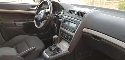 Škoda Octavia • 2010 • 235,000 km