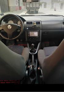 Volkswagen Golf • 2003 • 208,000 km