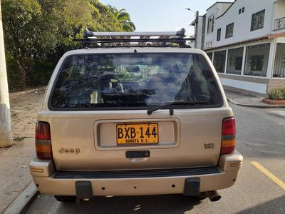 Jeep Grand Cherokee • 1996 • 241,524 km