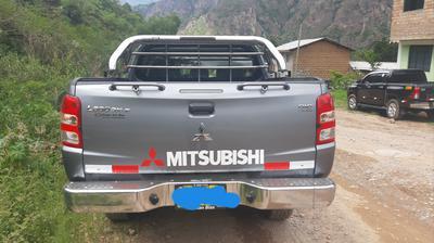 Mitsubishi L200 • 2018 • 29,000 km