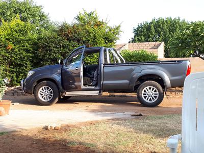 Toyota Hilux • 2011 • 223,992 km