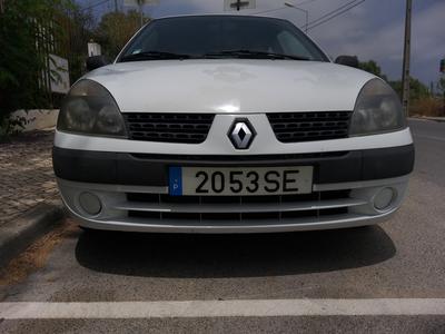 Renault Clio • 2001 • 270 km