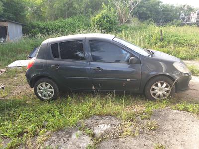 Renault Clio • 2007 • 204,470 km