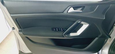 Peugeot 308 SW • 2015 • 128,000 km