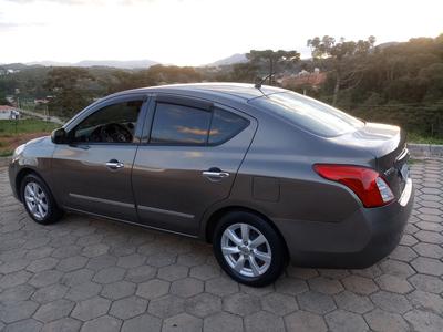 Nissan Versa • 2013 • 87,000 km
