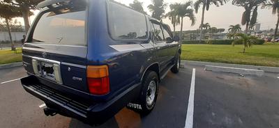 Toyota 4-Runner • 1994 • 285,000 km