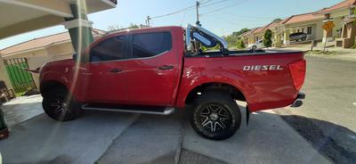 Nissan NP300 Pickup • 2017 • 80,000 km