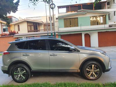 Toyota RAV4 • 2018 • 39,900 km