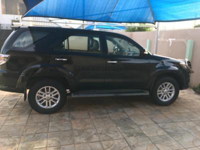 Toyota 4 Runner Limited • 2013 • 81,000 km