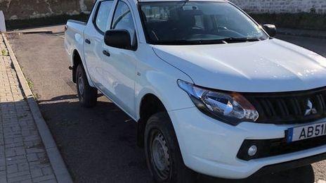 Mitsubishi L200 • 2020 • 27,000 km