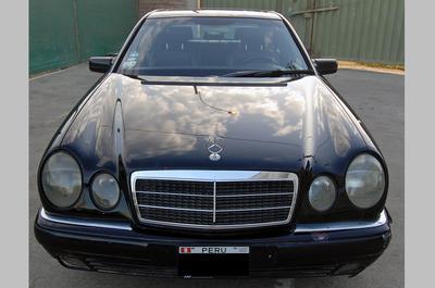Mercedes-Benz E • 1996 • 230 km