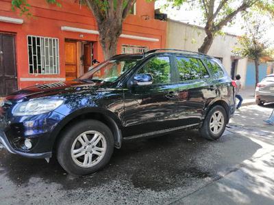 Hyundai Santa Fe • 2012 • 104,000 km