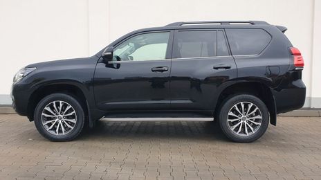 Toyota Land Cruiser • 2017 • 78,890 km