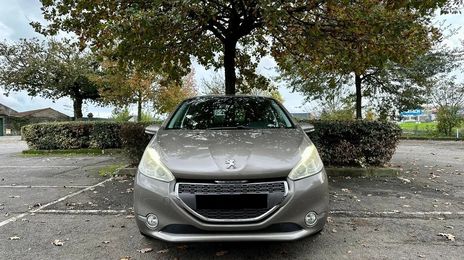 Peugeot 2008 • 2012 • 99,500 km