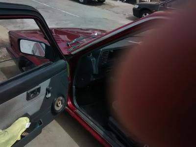 Nissan Sentra • 1990 • 150,000 km